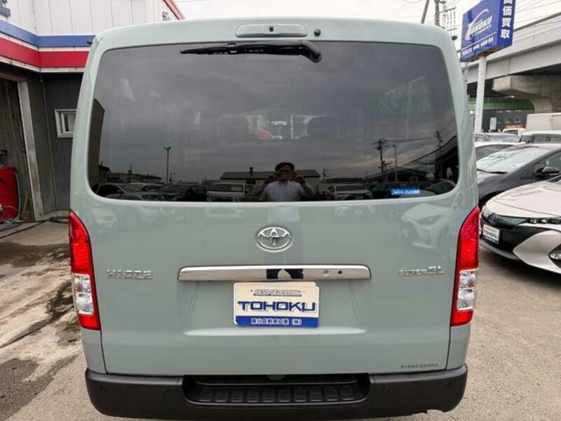 HIACE VAN