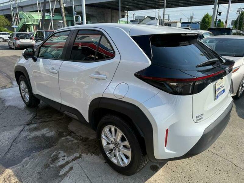 YARIS CROSS