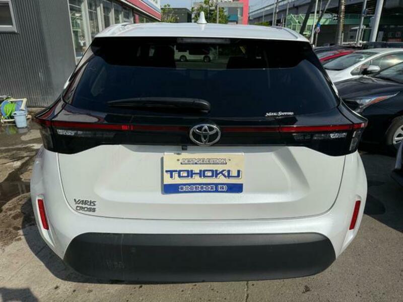 YARIS CROSS