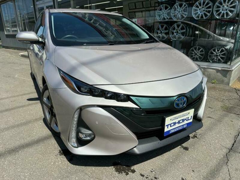 TOYOTA PRIUS PHV