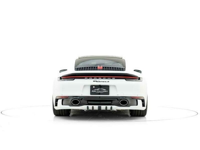 911