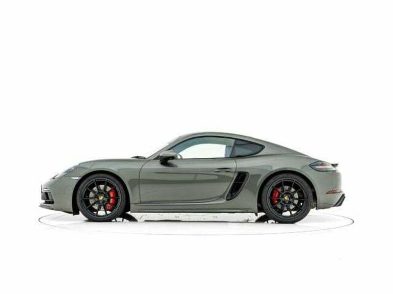 718 CAYMAN