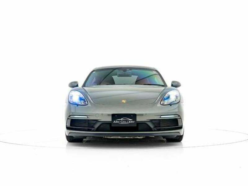 718 CAYMAN