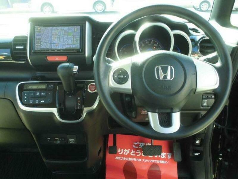 N BOX CUSTOM