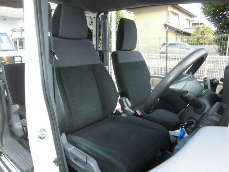 N-VAN