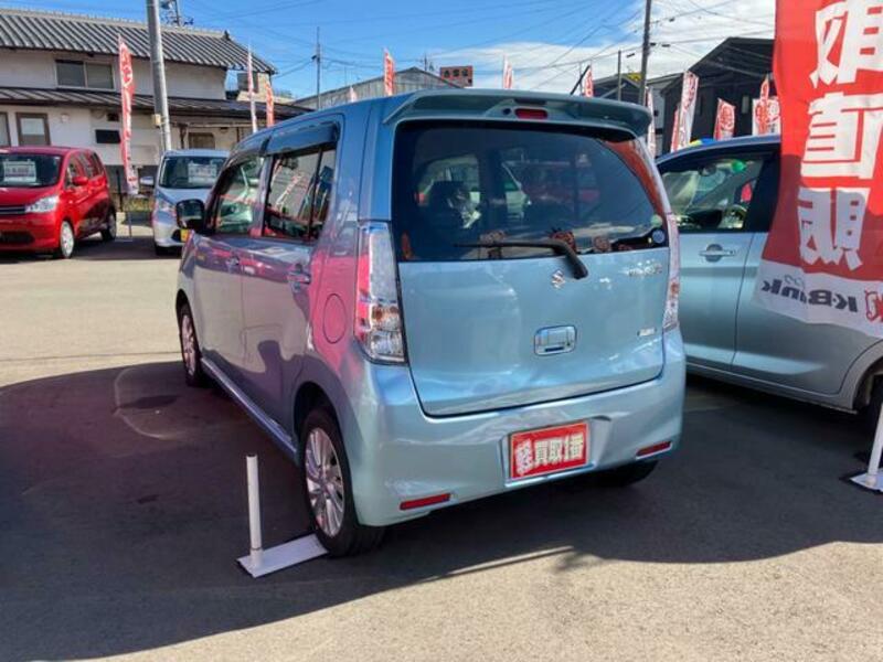 WAGON R