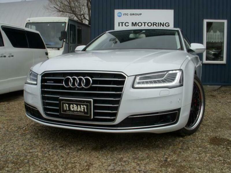 AUDI A8