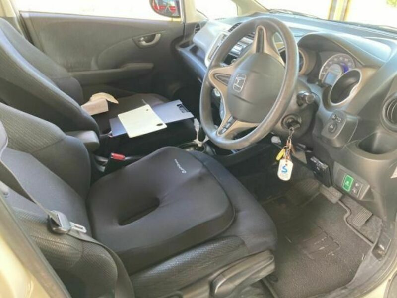 FIT HYBRID