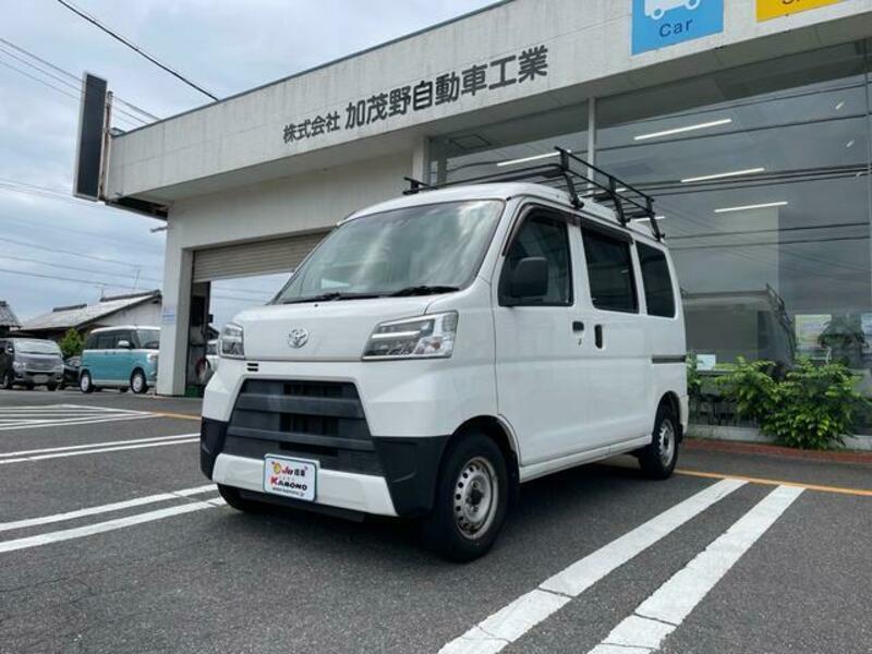 TOYOTA PIXIS VAN