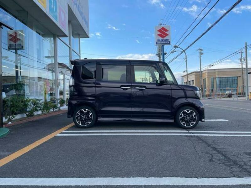 N BOX CUSTOM