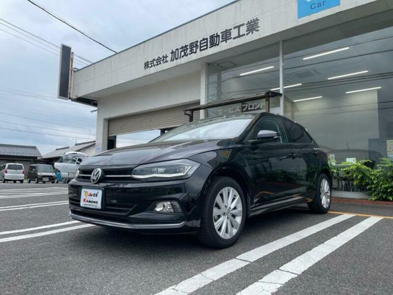 VOLKSWAGEN POLO