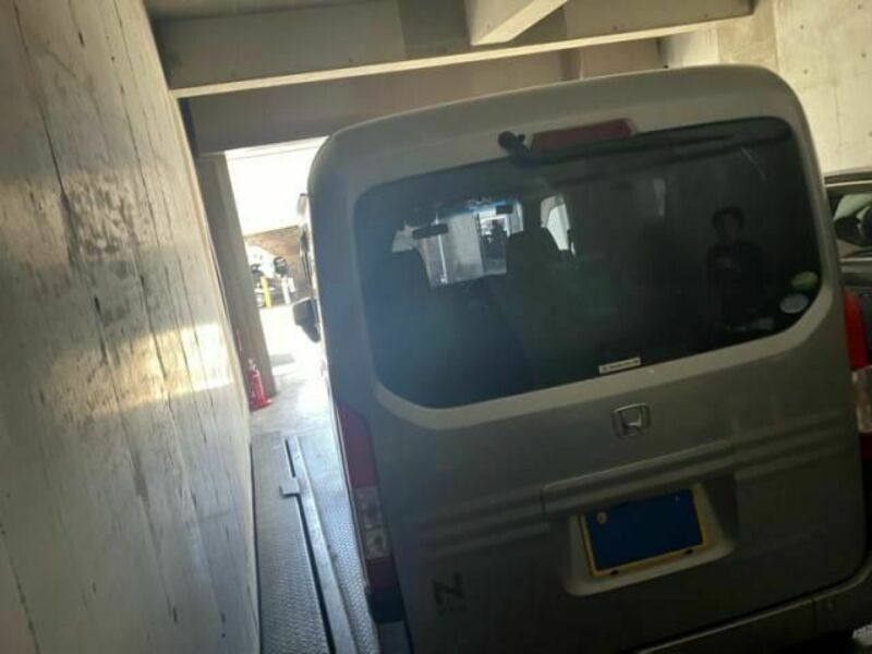 N-VAN