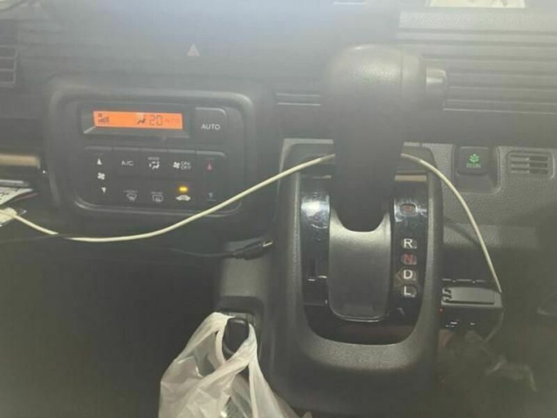 N-VAN