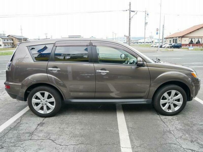 OUTLANDER