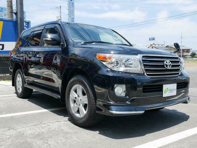 LAND CRUISER