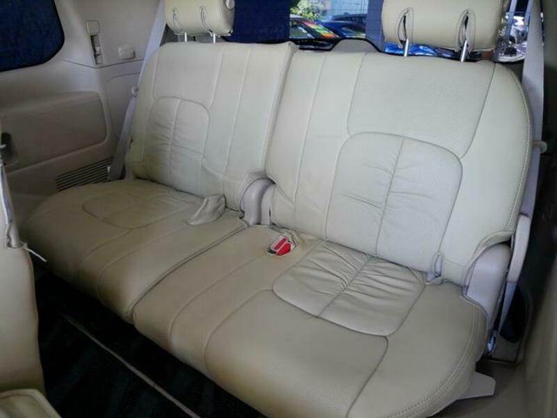 LAND CRUISER