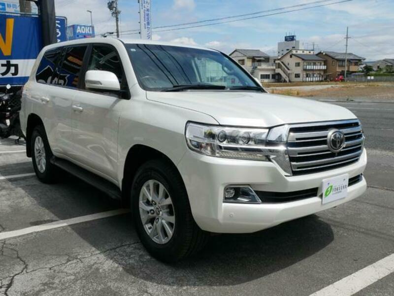 LAND CRUISER