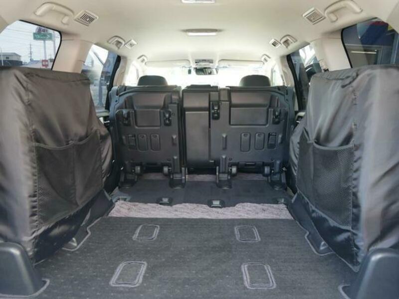 LAND CRUISER