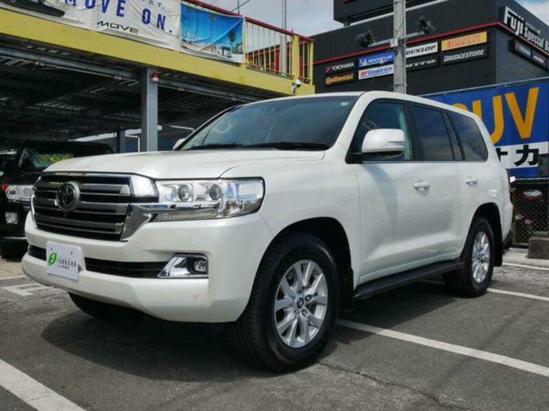 TOYOTA LAND CRUISER