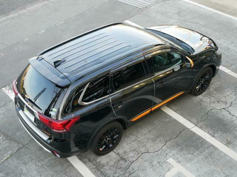 OUTLANDER
