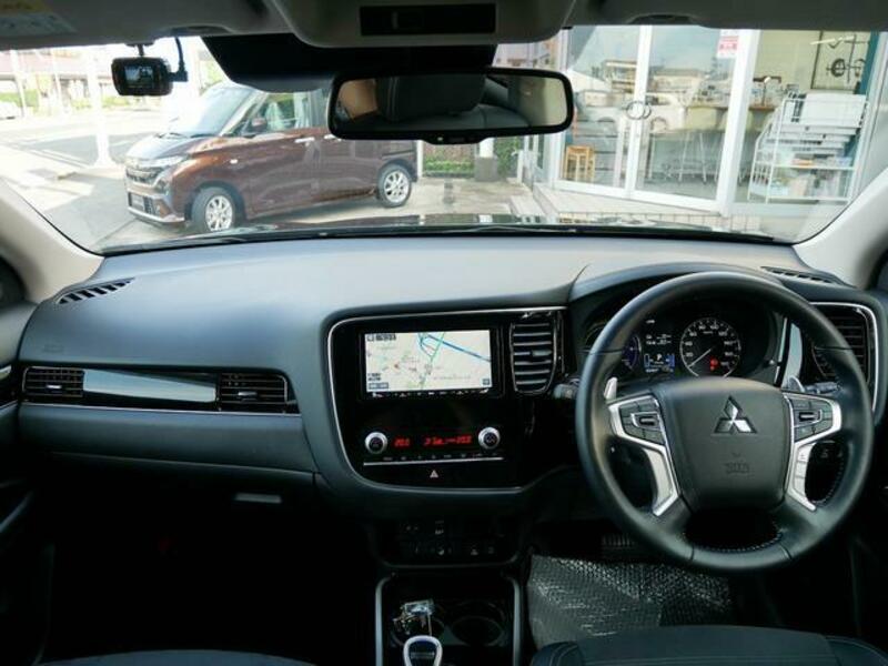 OUTLANDER PHEV