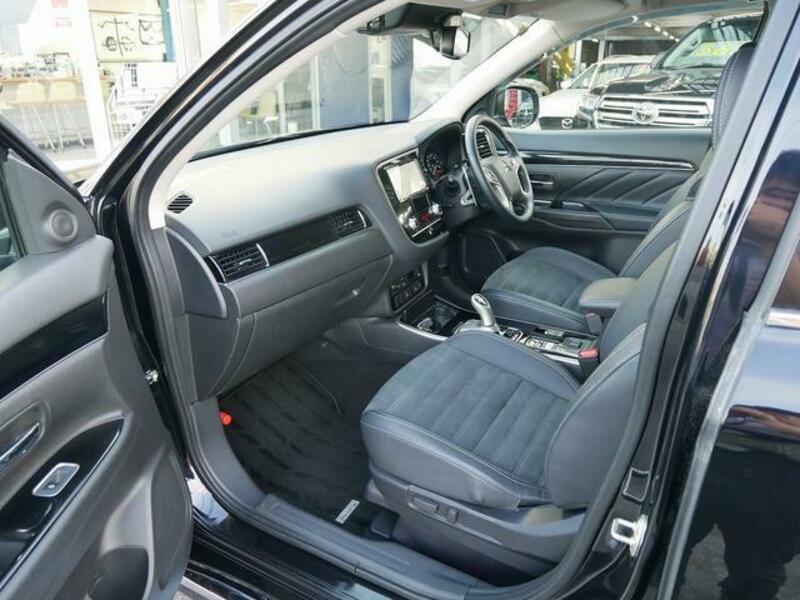 OUTLANDER PHEV