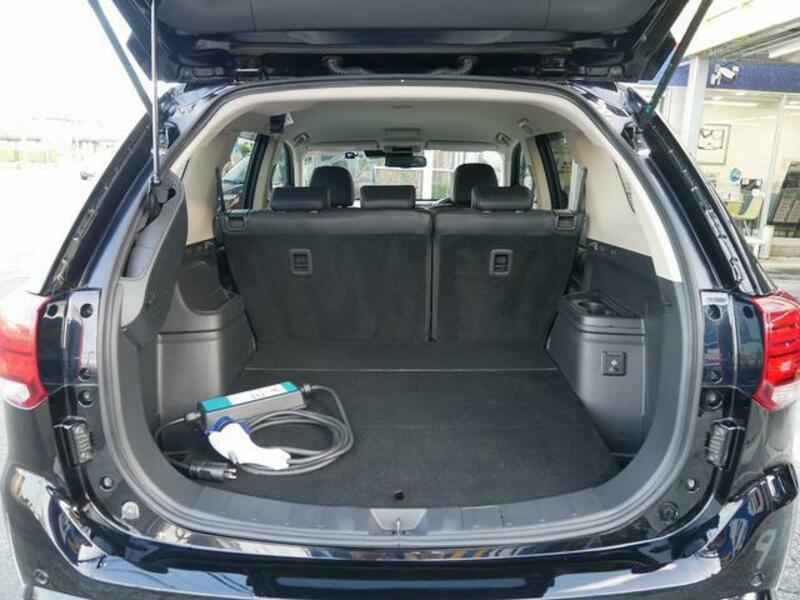 OUTLANDER PHEV
