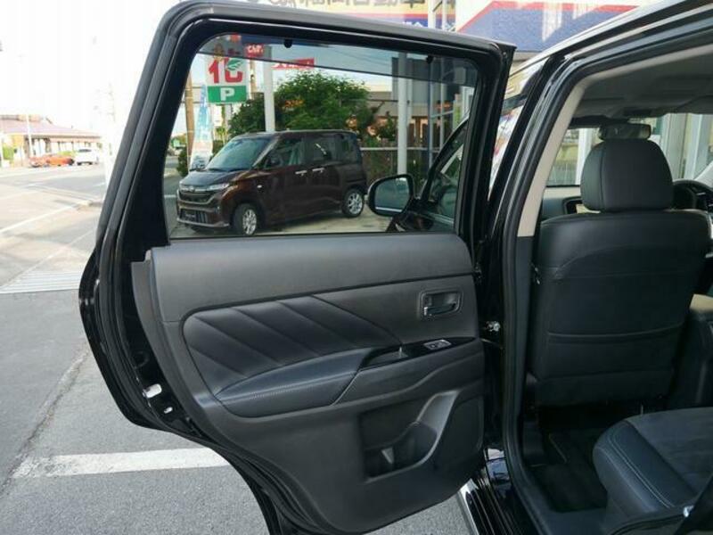 OUTLANDER PHEV