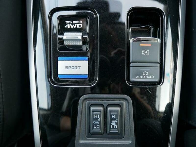 OUTLANDER PHEV