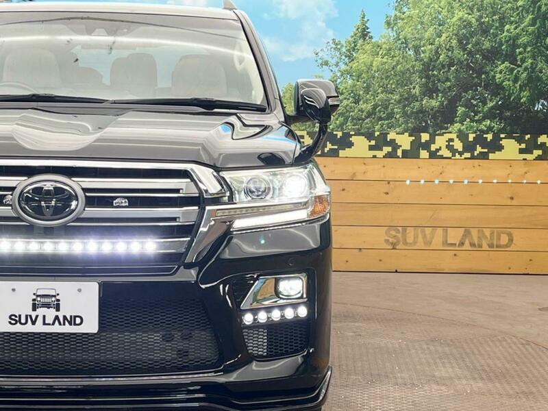 LAND CRUISER
