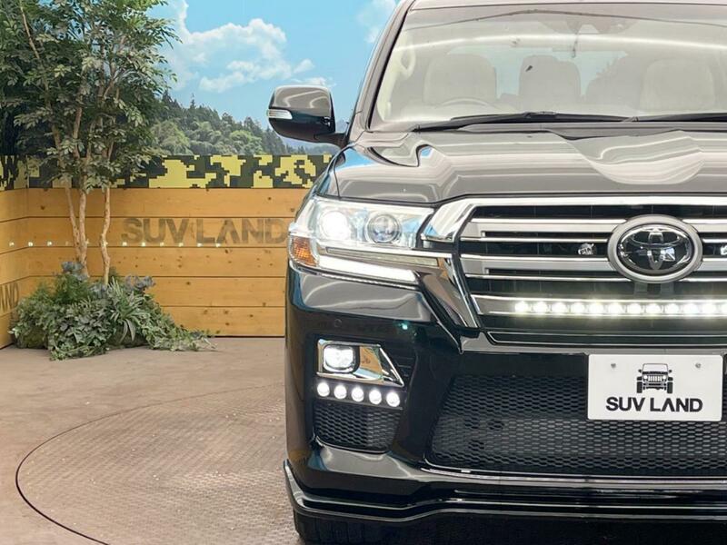 LAND CRUISER