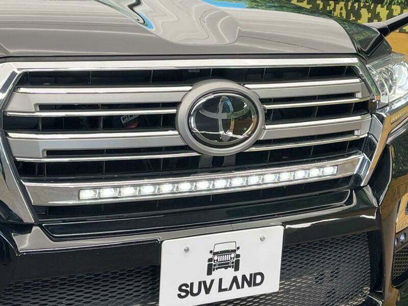LAND CRUISER