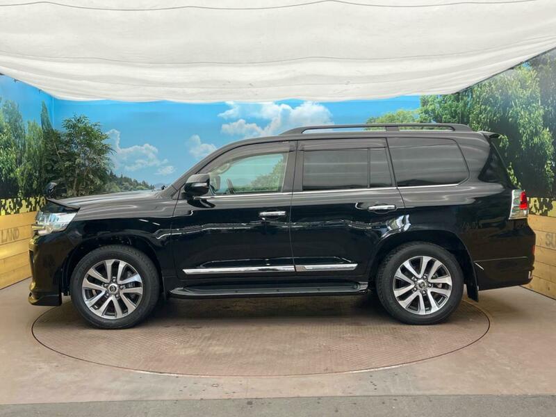 LAND CRUISER
