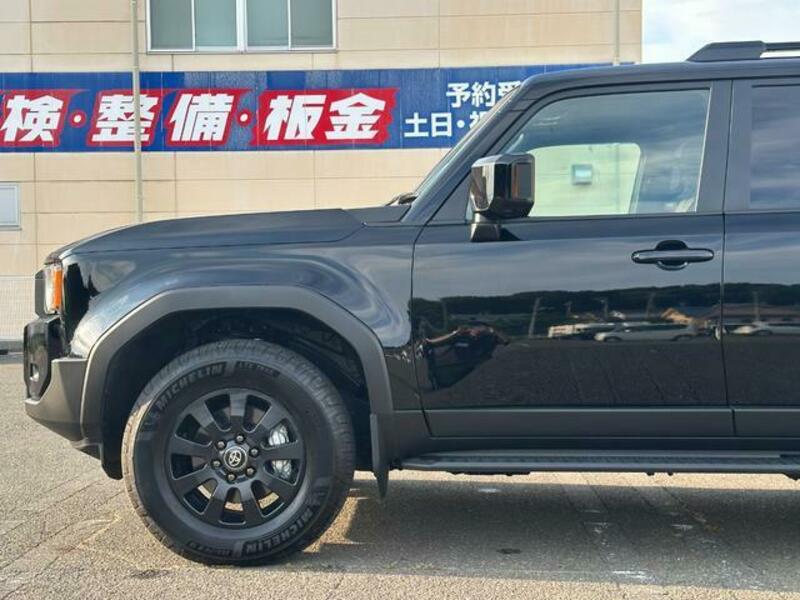 LAND CRUISER 250
