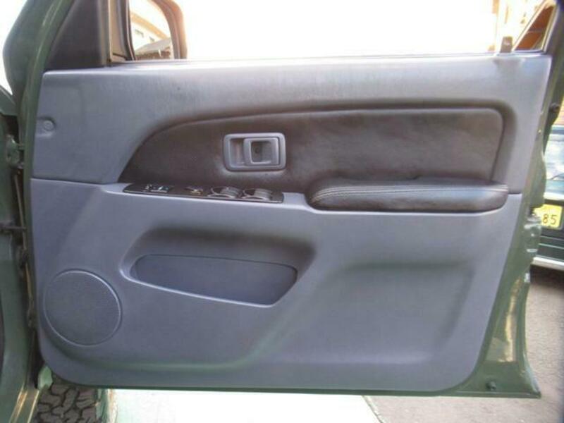 HILUX SURF