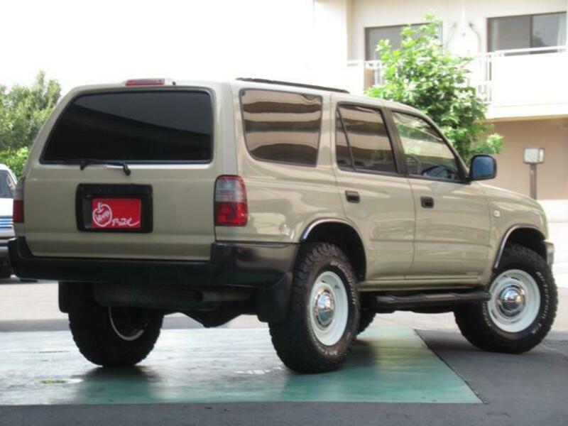 HILUX SURF