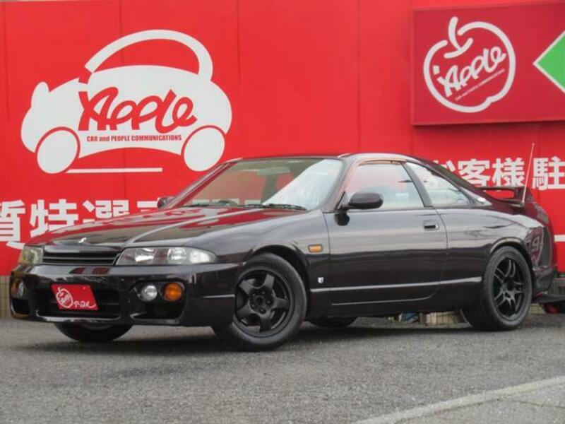 NISSAN SKYLINE