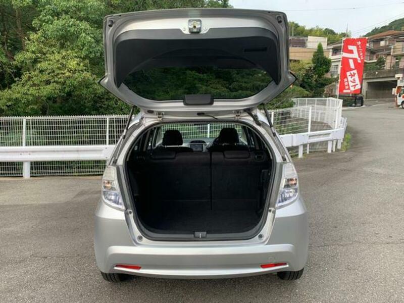 FIT HYBRID