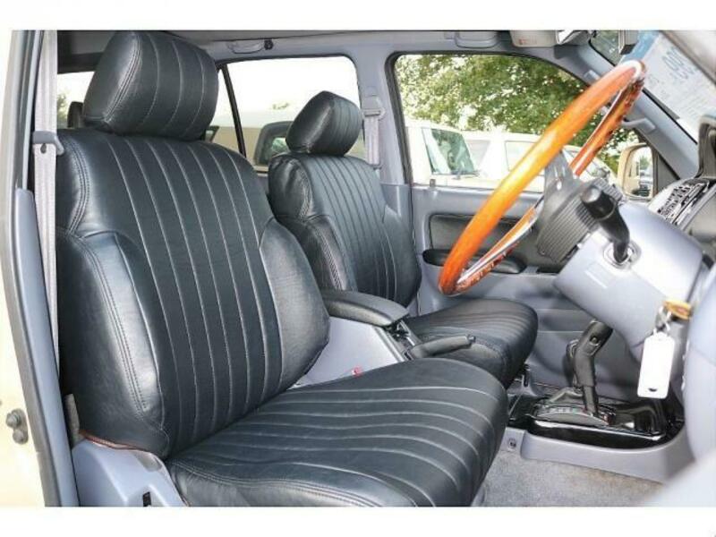 HILUX SURF
