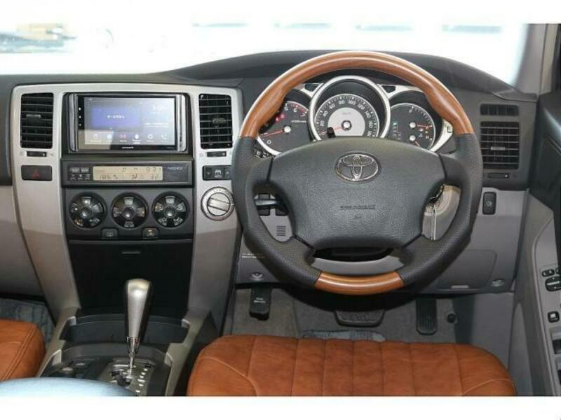 HILUX SURF