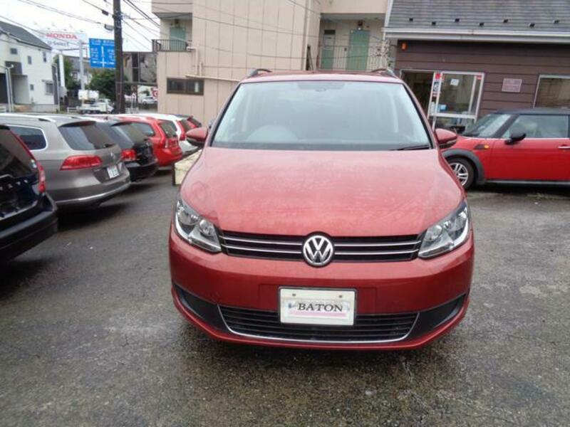 VOLKSWAGEN GOLF TOURAN