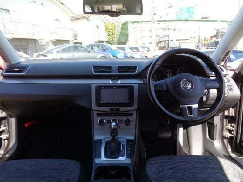 PASSAT VARIANT
