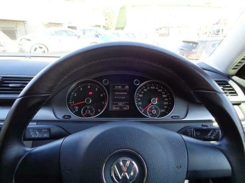 PASSAT VARIANT