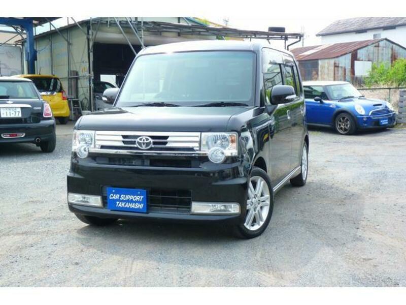 TOYOTA PIXIS SPACE