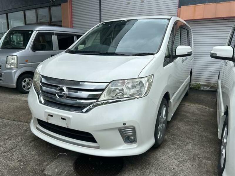 NISSAN SERENA