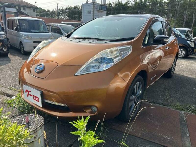 NISSAN LEAF