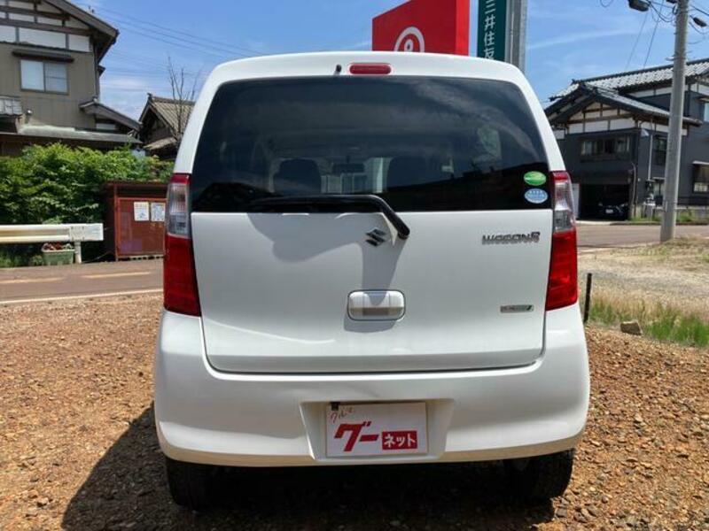 WAGON R