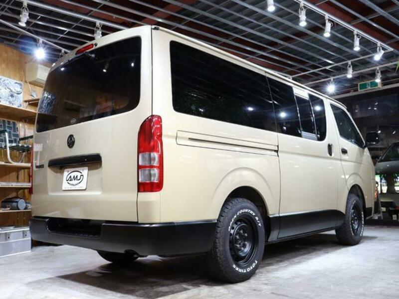 HIACE VAN