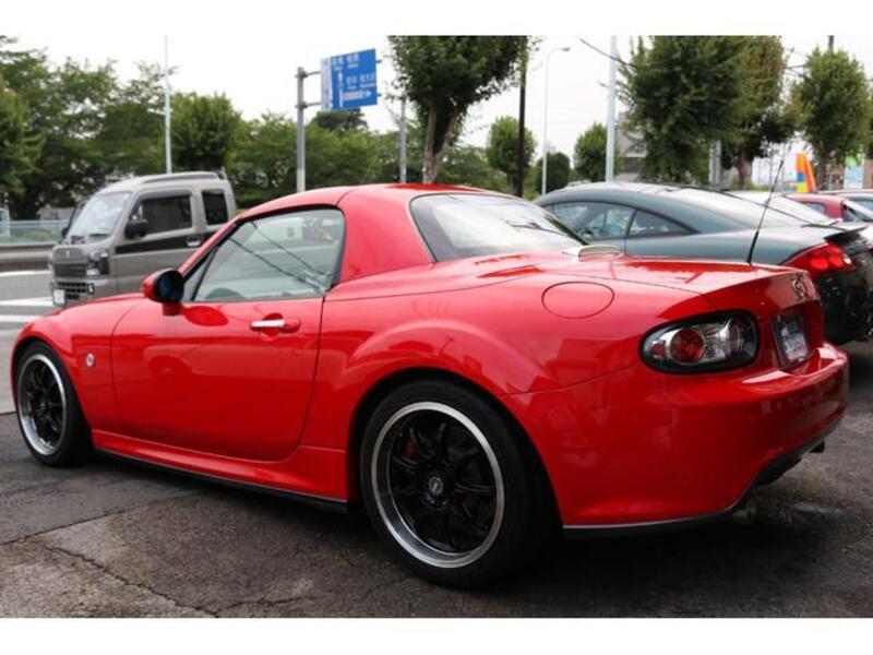 ROADSTER