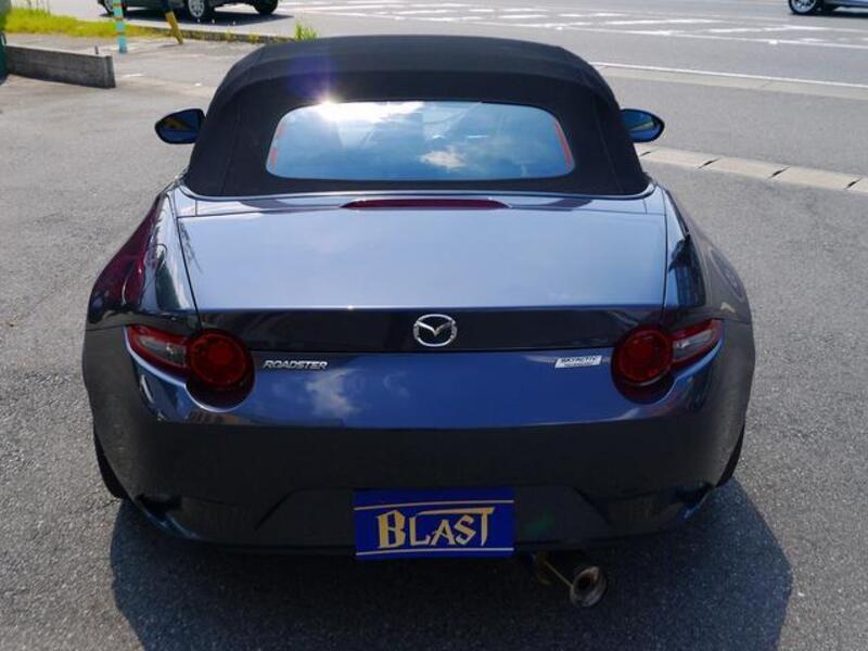 ROADSTER